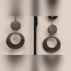 Silver dangle disc earrings